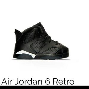 JORDAN RETRO 6 Black and White